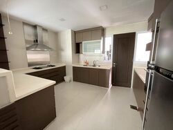 Gold Coast Condo (D5), Condominium #360356951